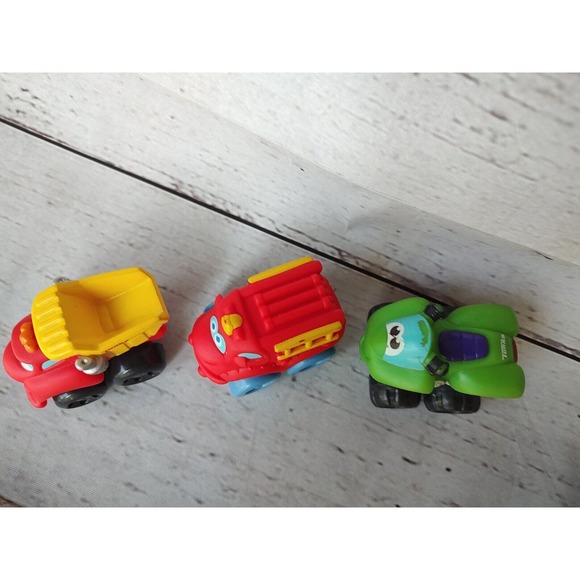 Lot of 3 Tonka Mini 2" Vehicles Chuck, Firetruck, Atv Play Cars - Picture 3 of 6